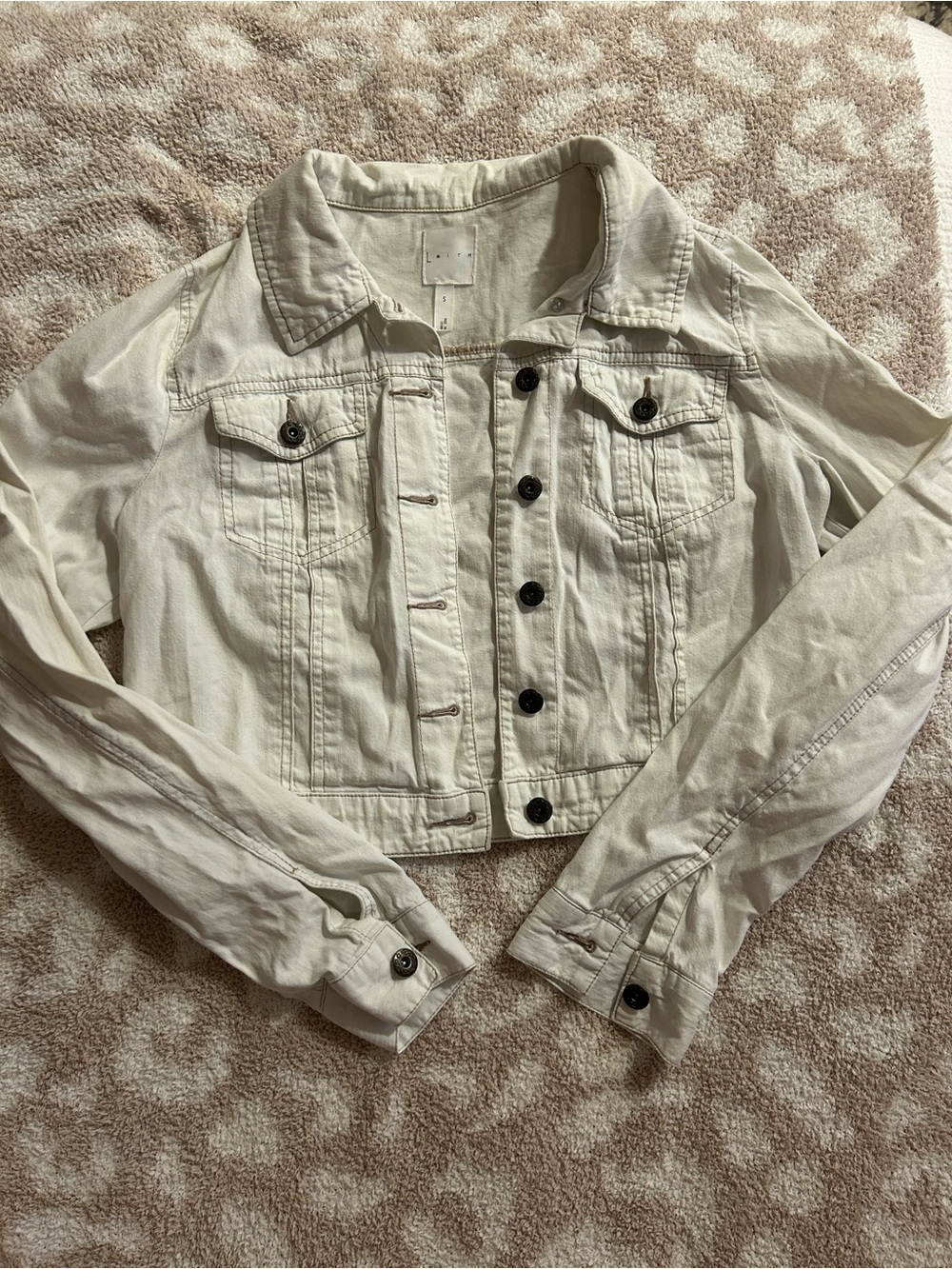 Leith White Cropped Jacket with Button Front
